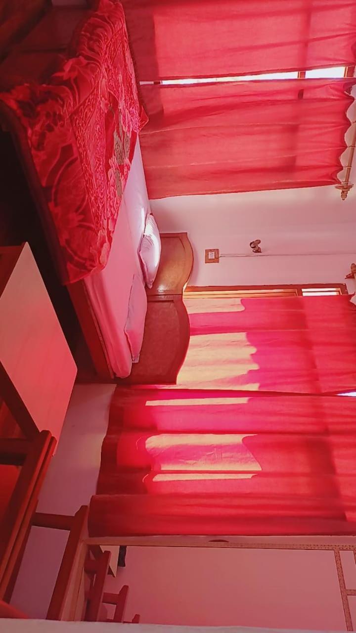 Unique Guest House Srīnagar 외부 사진